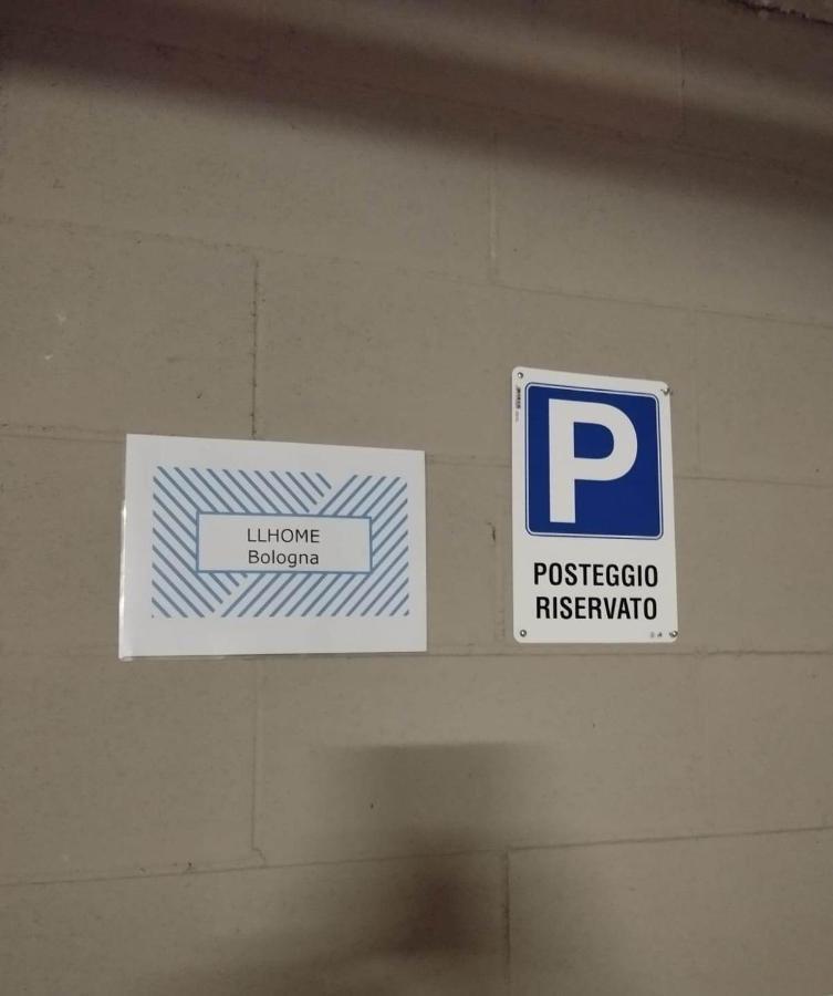 Llhome Bologna Elegante Monolocale Ristrutturato Con Posto Auto Coperto المظهر الخارجي الصورة